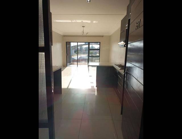 3 BEDROOM APARTMENT FOR SALE IN EVELEIGH